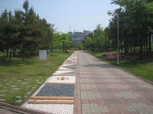 요양원 바로 옆 둔배미공원 전경