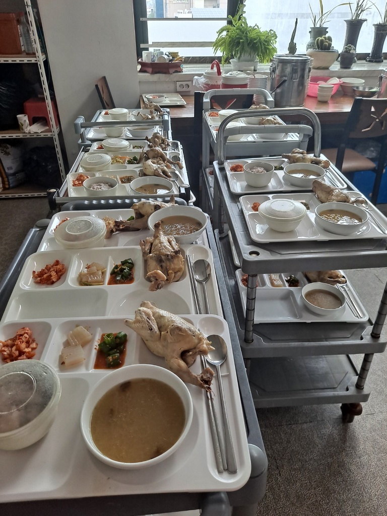 21년 초복~~ 어르신 식사와 간식입니다.